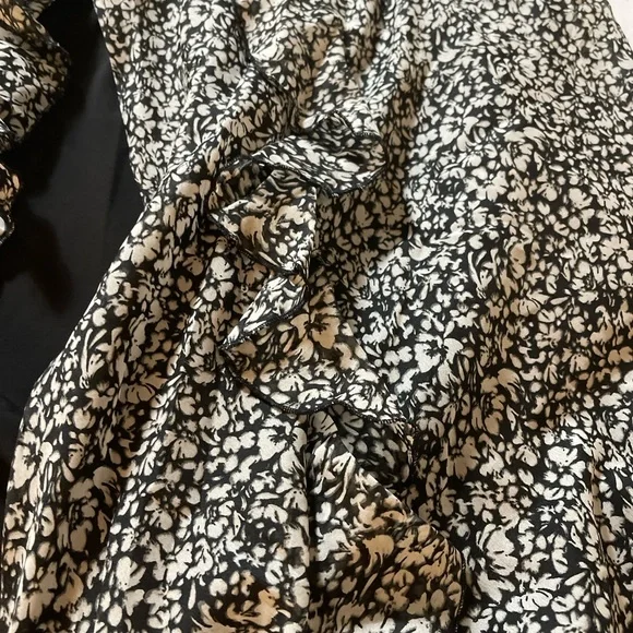 Abercrombie & Fitch Black Floral Long Sleeve Dress - Picture 3 of 9